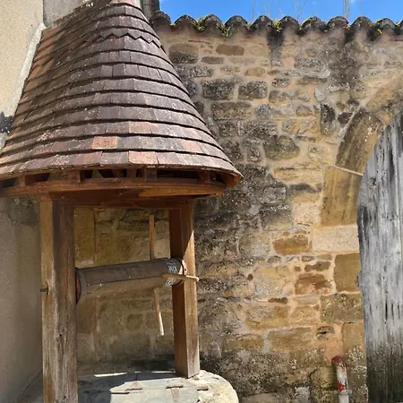 Le Petit `a Cariad La Rebeuse