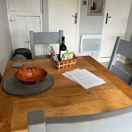 L'atelier Aux Fleurs Sauvages Rebeuse Full Of Nature Corgnac-sur-l'Isle